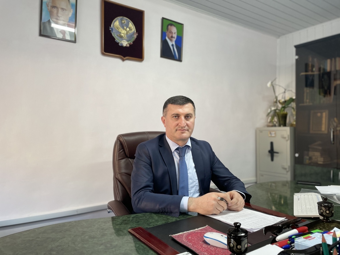 Поздравление главе администрации Чародинского района с Днем рождения